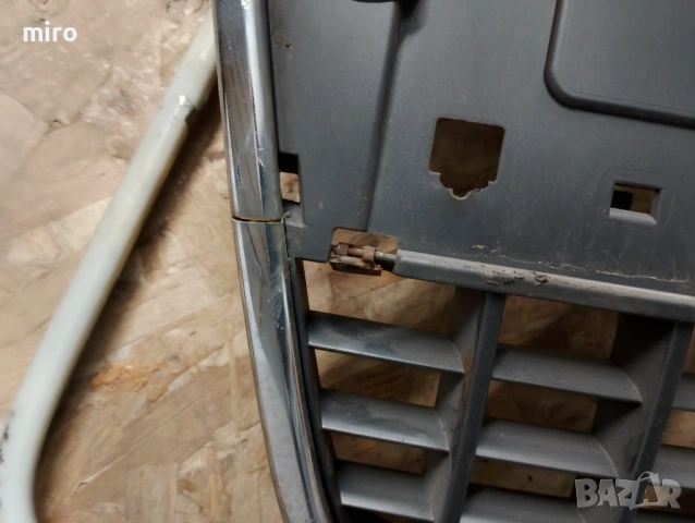 Решетка (s line) за предна броня Ауди а4 б7, снимка 3 - Части - 53250961