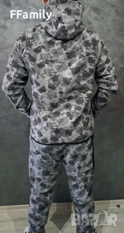 Eкип Nike Tech Fleece Камуфлаж [S - XL], снимка 2 - Спортни дрехи, екипи - 54146041