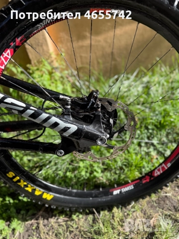 Продавам колело за планинско спускане, снимка 3 - Велосипеди - 52485937