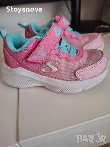 Skechers 22 номер розови, снимка 2 - Детски маратонки - 54346729