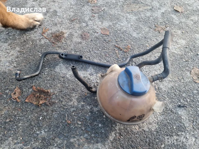 Съд за антифриз Audi A3 8L , снимка 2 - Части - 48287002