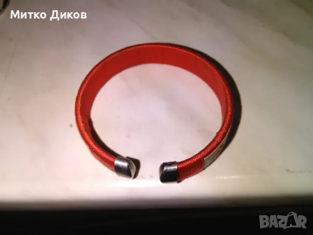 Верижка гривна нова маркова на Адидас промазан плат и метал, снимка 8 - Гривни - 48299404