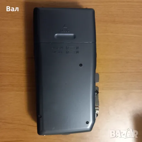 Диктофон Sanyo TRC-610M, снимка 4 - Радиокасетофони, транзистори - 56482439