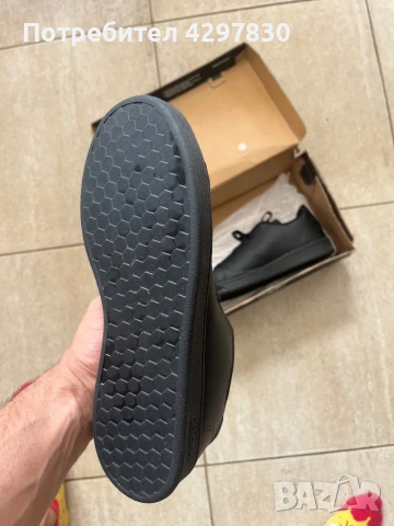 Нови обувки Adidas номер 38 , снимка 3 - Кецове - 50616674