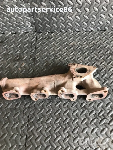 Колектор за изпускателни газове 2.2 CDI Om651 за Mercedes W906 Sprinter (2009-2013) A651142001