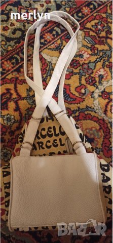 Дамска чанта-раница, снимка 3 - Чанти - 35287826