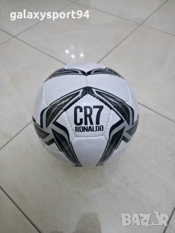 Топка Роналдо черно-бяла Легендарна 2027 Cristiano Ronaldo