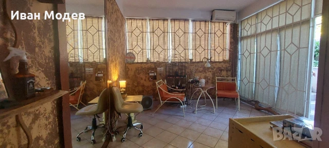 👉Продава се търговско помещение в комплекс Лазур, снимка 2 - Магазини - 51043653