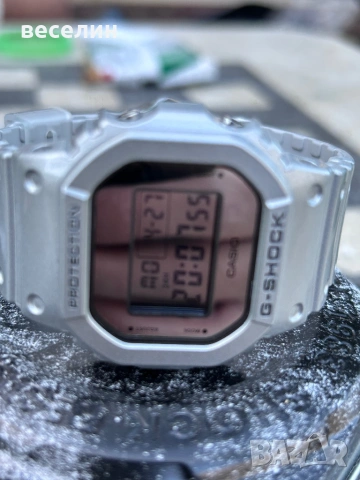 Чисто НОВ мъжки часовник Casio G-Shock DW-5600FF-8ER, снимка 5 - Мъжки - 54363012