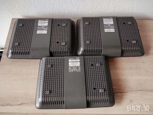 3 броя рутери Linksys , снимка 5 - Рутери - 56107580