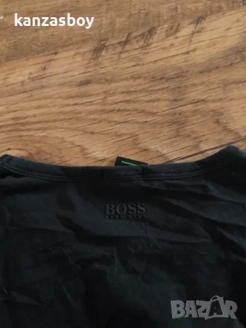 hugo boss - страхотна мъжка тениска КАТО НОВА 2XL, снимка 7 - Тениски - 47539516