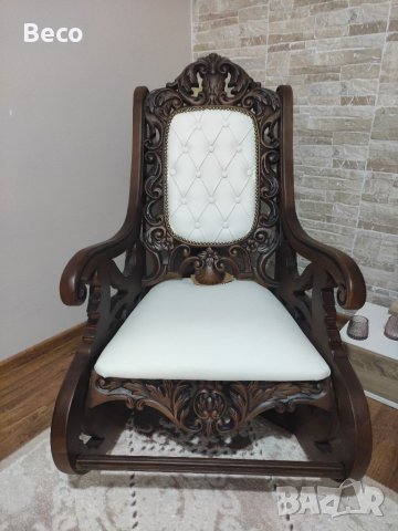 Люлеещ стол , снимка 2 - Дивани и мека мебел - 40256765