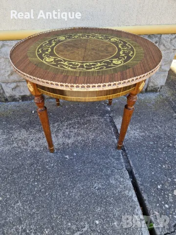 Чудесна много красива антикварна масичка , снимка 3 - Антикварни и старинни предмети - 47882484