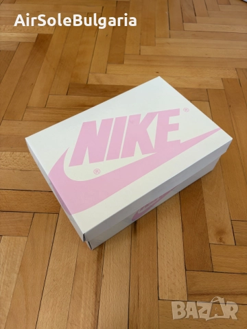 Jordan 1 x Travis Scott Shy Pink Size EUR 41/ UK 7 Brand New With Box 📦 , снимка 17 - Маратонки - 55728487