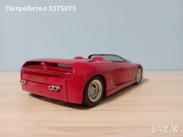  Ferrari Mython 1:18  Revell , снимка 4 - Колекции - 44412590