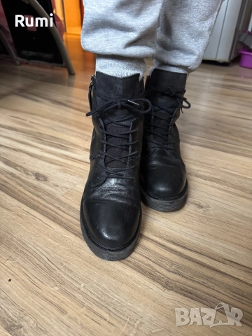 Оригинални дамски боти ест. кожа Bugatti! 37 н, снимка 4 - Дамски боти - 52242231