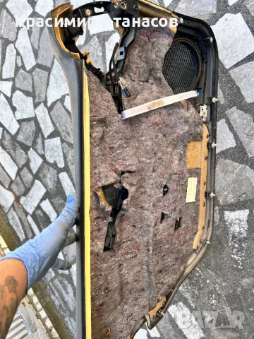 Кора врата предна дясна за Мерцедес Е-класа W211.A2117206862, снимка 8 - Части - 47682171