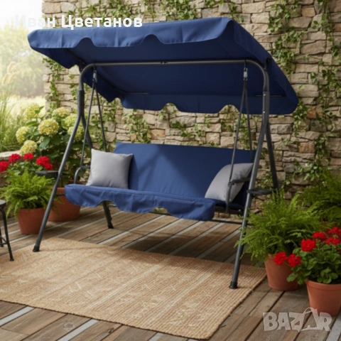 Градинска люлка A-Type със сиви възглавници и поставки за чаши - елегантност и комфорт