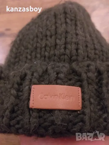 calvin klein - страхотна дамска шапка