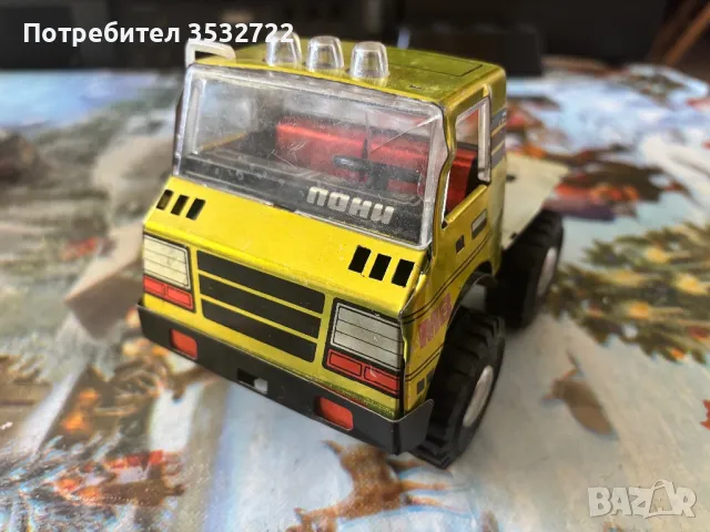 Ретро камион играчка 