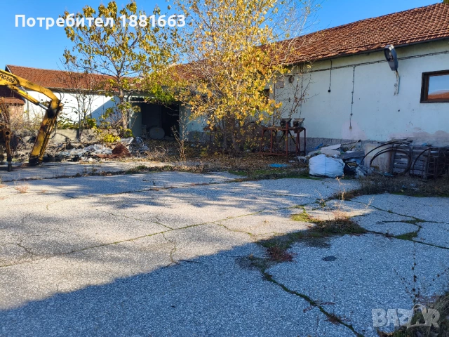 Продава се Промишлен имот с площ 5800 кв.м. ТИР достъп,  общо 11 бр. сгради с обща застроена площ 20, снимка 5 - Производствени сгради - 54146463