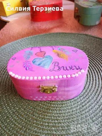 Ръчно изработена дървена кутия, снимка 1