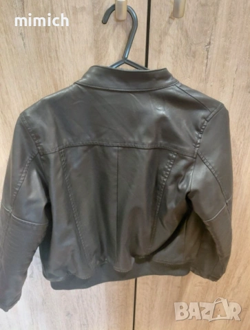 Преходно кожено яке Benetton, снимка 5 - Детски якета и елеци - 53990848