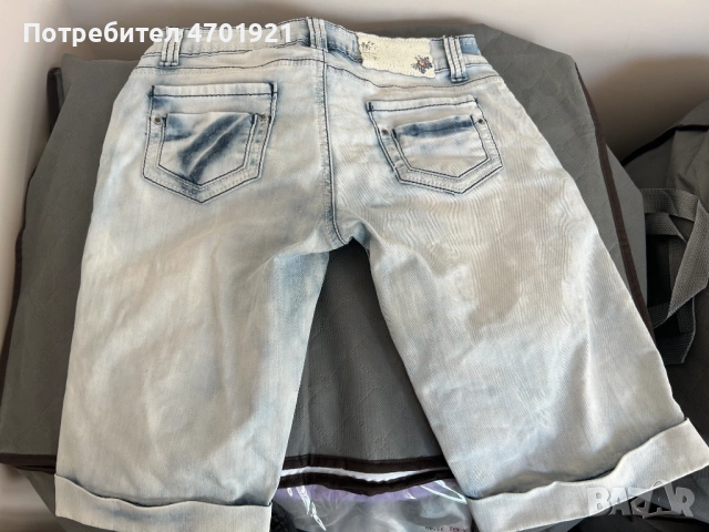 Дамски дънкови бермуди, снимка 9 - Къси панталони и бермуди - 53216077