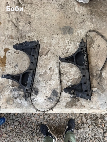 Лайсни между фаровете w210, снимка 2 - Части - 54007560