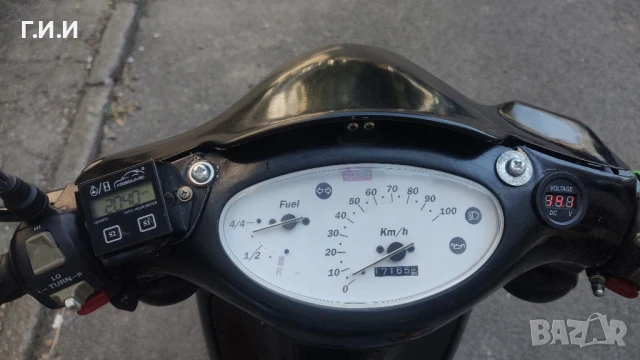 Aprilia Scarabeo 50/2Т, снимка 5 - Мотоциклети и мототехника - 50939064