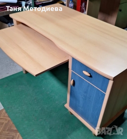 Комфортно практично бщро за компютър в дървесен цвят и синьо, снимка 3 - Бюра - 51925991