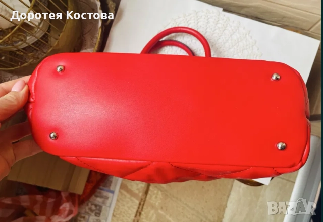 GUESS нова ориг.чанта от Англия, снимка 6 - Чанти - 52907072