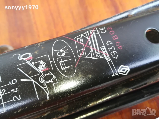 RENAULT-ORIGINAL КРИК-ВНОС SWISS 0906251709, снимка 11 - Аксесоари и консумативи - 50605482