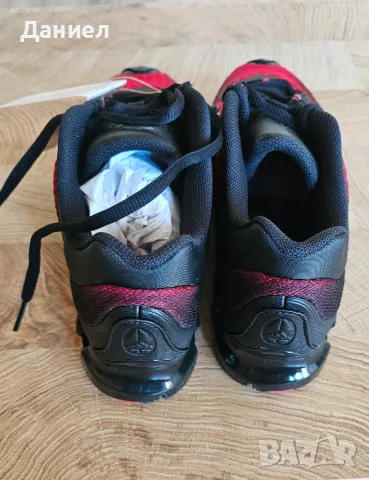 Оригинални маратонки Adidas! , снимка 2 - Спортни обувки - 55717467