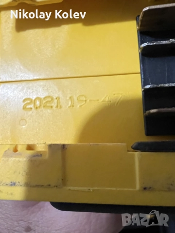 Ударен винтоверт DEWALT DCD778 с 2 бр. батерии 4ah, куфар и зарядно. , снимка 3 - Винтоверти - 56235393