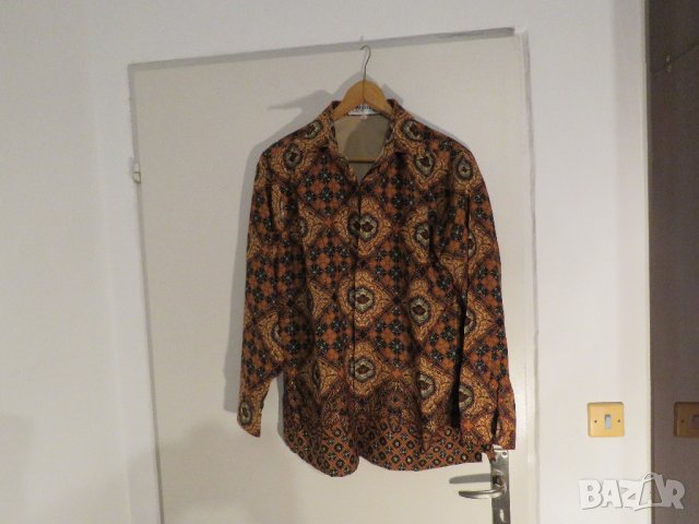 бутикова мъжка  риза с ефектни шарки и  златисти орнаменти-  Batik Keris.- красота която спира дъха , снимка 2 - Ризи - 30304832
