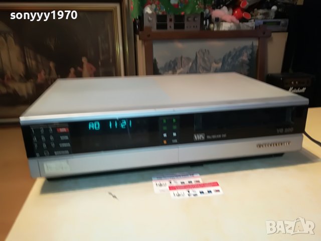 GRUNDIG VS200-WEST GERMANY 0807222033, снимка 2 - Плейъри, домашно кино, прожектори - 37331390