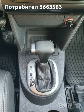 VW Touran 2.0 TDI, снимка 4 - Автомобили и джипове - 55985763