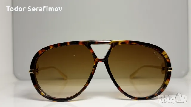 Слънчеви очила Fendi Sky FE40062U / Aviator – Сиви / Златисти дръжки / FF лого, снимка 6 - Слънчеви и диоптрични очила - 55612040