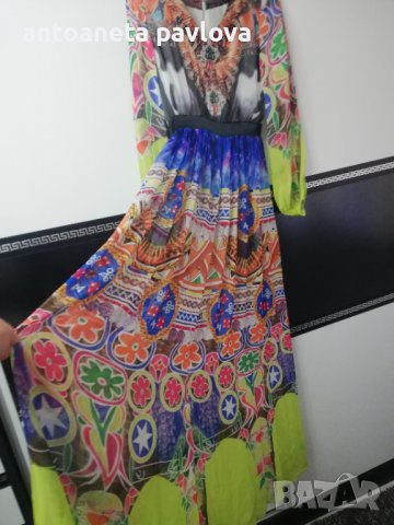 Красива рокля на Roberto Kavali, снимка 1 - Рокли - 38996410