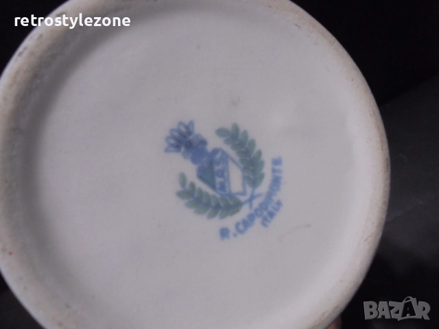 № 8365 Стара декоративна порцеланова кана R. Capodimonte    , снимка 6 - Други ценни предмети - 52418200