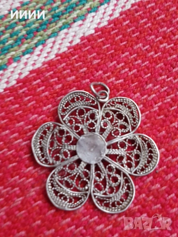 Сребърен медальон филигран цвете, снимка 2 - Колиета, медальони, синджири - 52867209