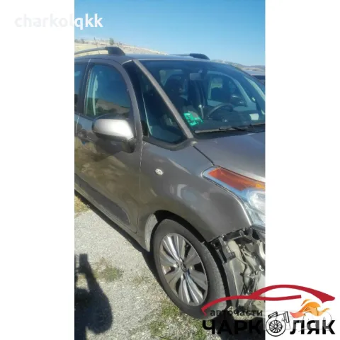 Калник десен Ситроен Ц3 Пикасо, снимка 3 - Части - 47865088