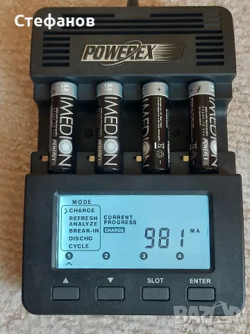 Зарядно Maha-POWEREX MH-C9000 за АА и ААА батерии, снимка 2 - Друга електроника - 56130160