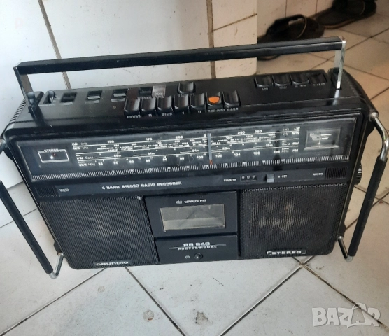 Касетофон Grundig profesional , снимка 4 - Радиокасетофони, транзистори - 52793010