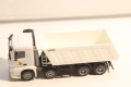 HERPA H0 1/87 MERCEDES BENZ ANTOS САМОСВАЛ КАМИОН МОДЕЛ, снимка 2
