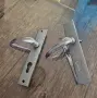 Шилд дръжка за врата, снимка 1
