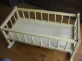 Дървено креватче люлка за кукли, снимка 3