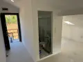 Масивна двуетажна къща в с. Съединение, снимка 13