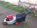 Косачка Honda 4.5к.с. без самоход мулчираща с кош, снимка 4